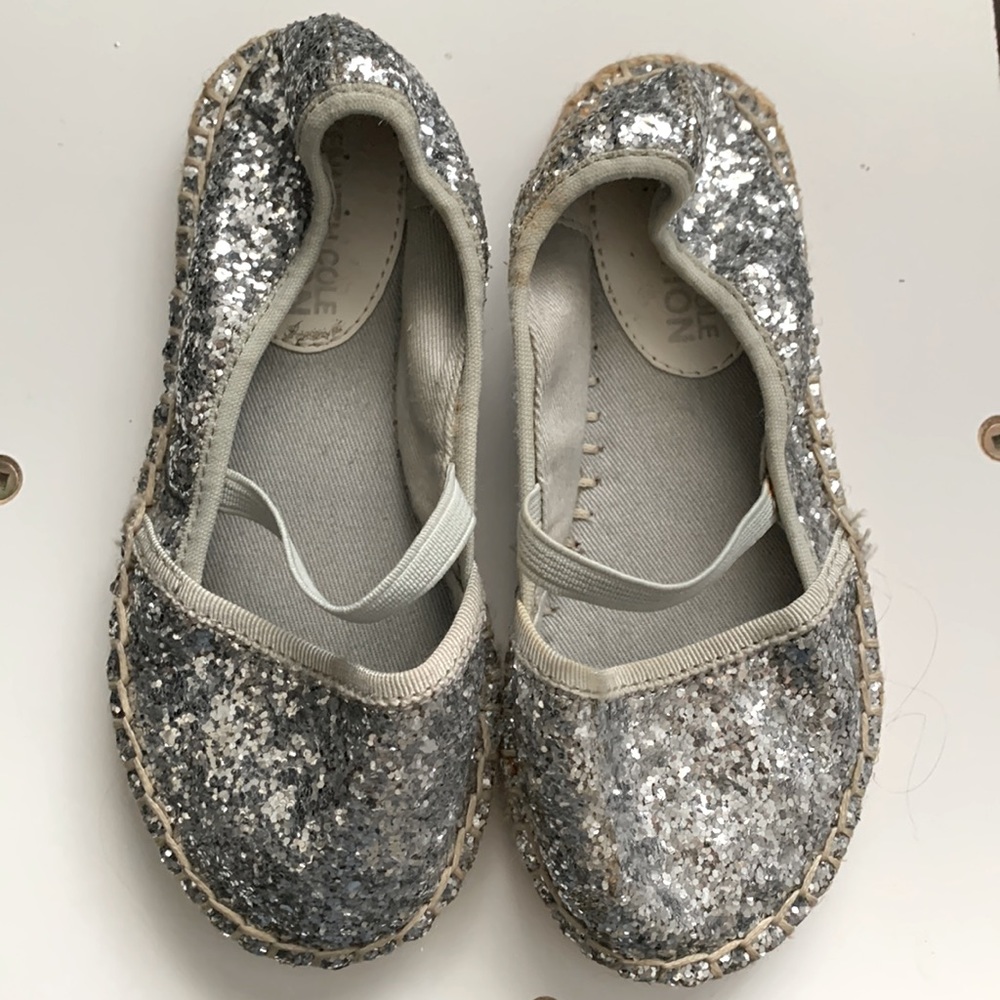 Girls size 9 silver sparkly Kenneth Cole espadrilles